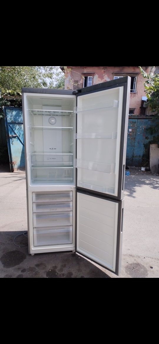 Холодильник HAIER No Frost хорошом рабочем состоение