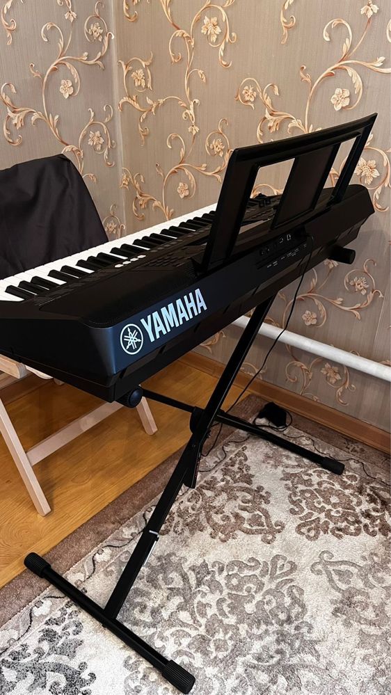 Синтезатор: Yamaha PSR E463. В идеальном состоянии.