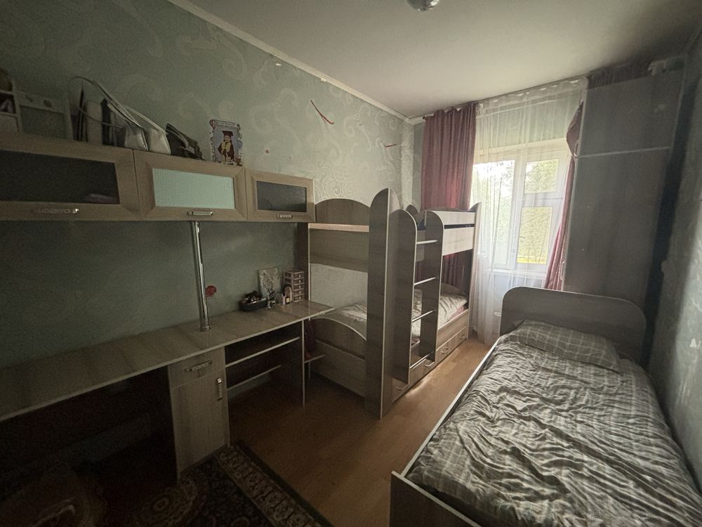 Десткии гарнитур