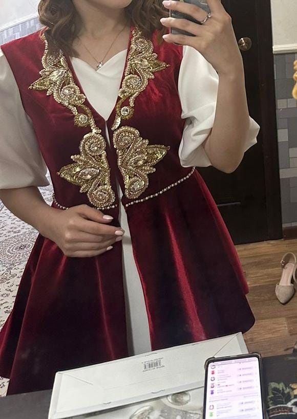 Женская одежда жакет с  сваровского камни