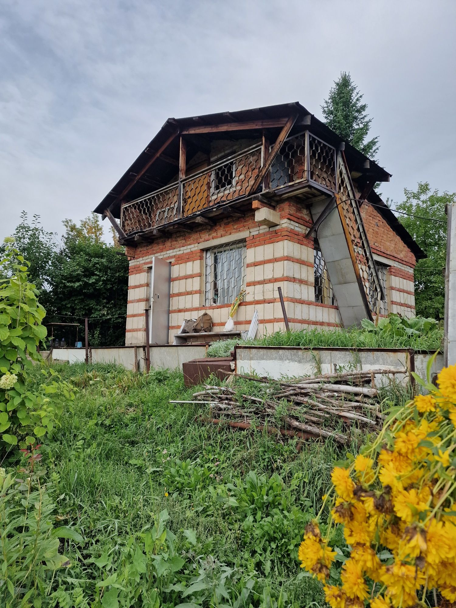 Продам дачу с видом на Залив,Дом кирпичный,10 соток,баня