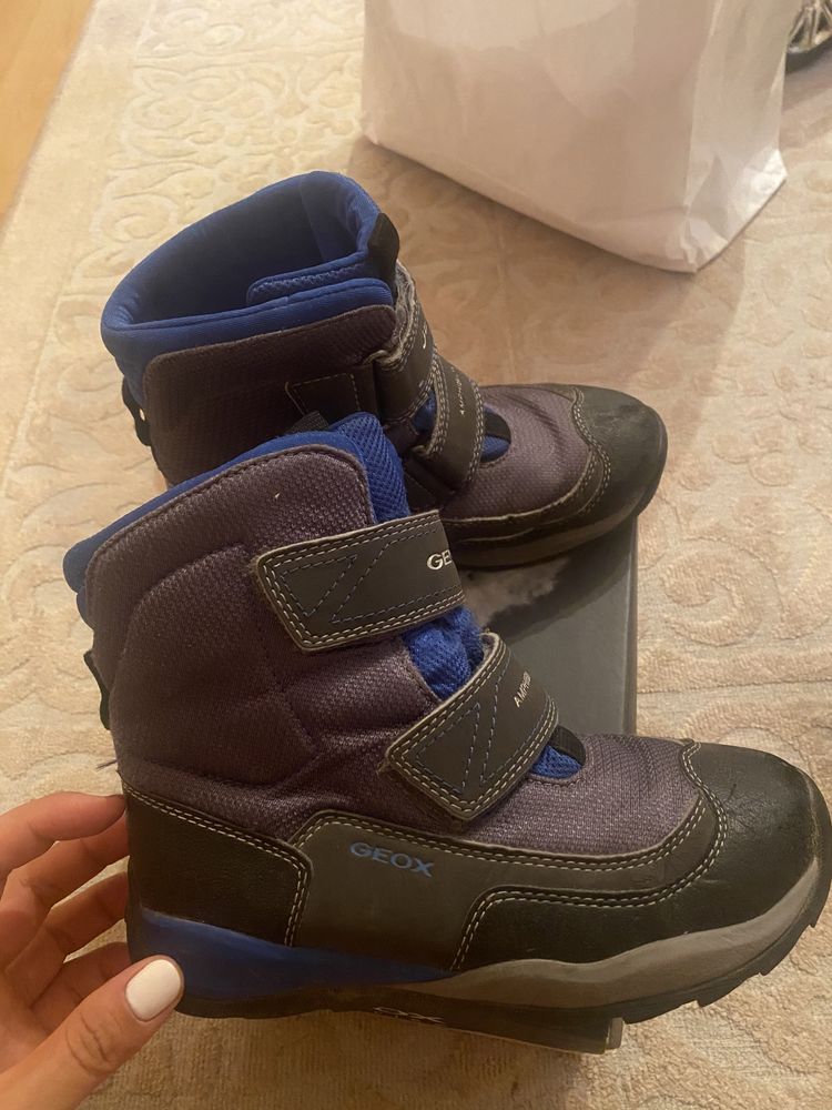 Продам зимние сапоги Geox!