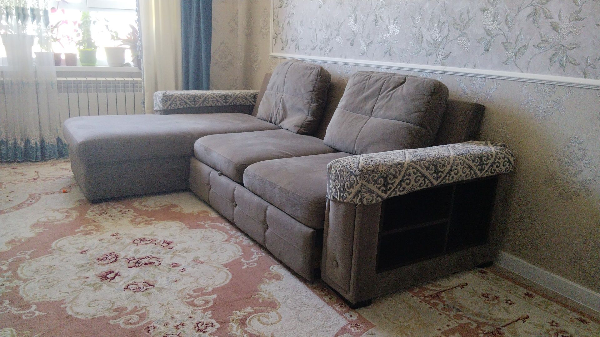 диван сатылады срочно