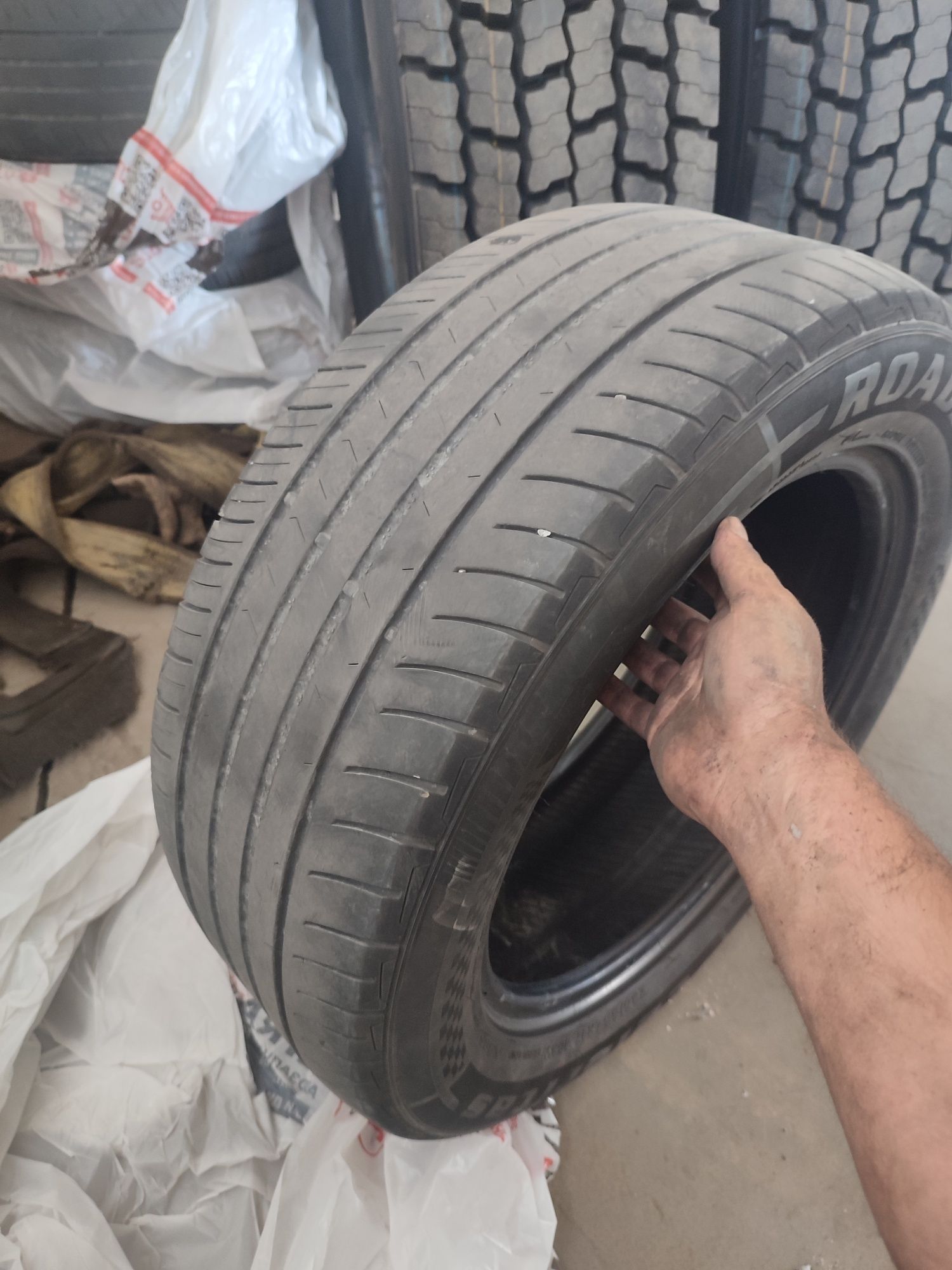 Продам резину 235*55,17
