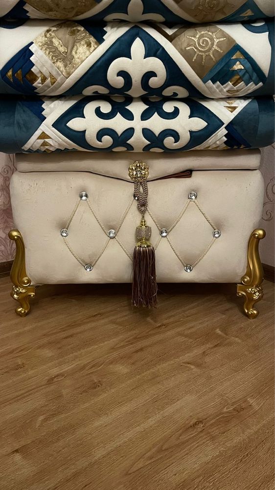 Продам спальный гарнитур+3 сандыка
