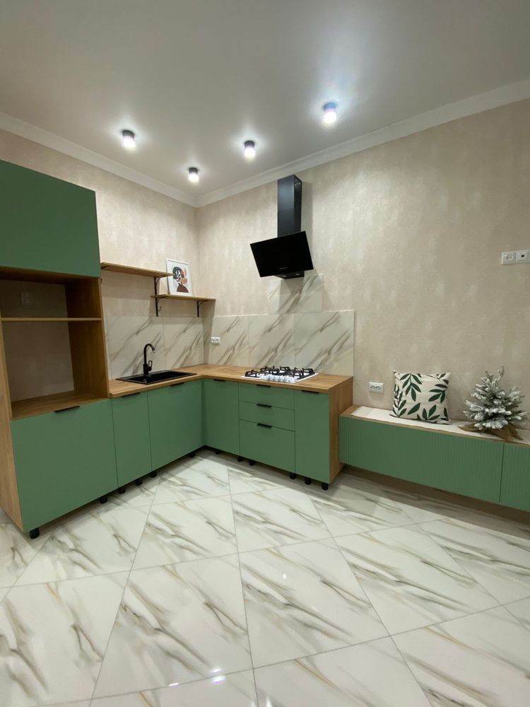 Сдам посуточно 1 комн Батыс 2