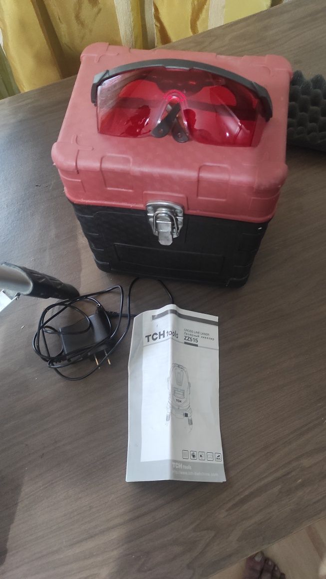 Продам лазер строительный