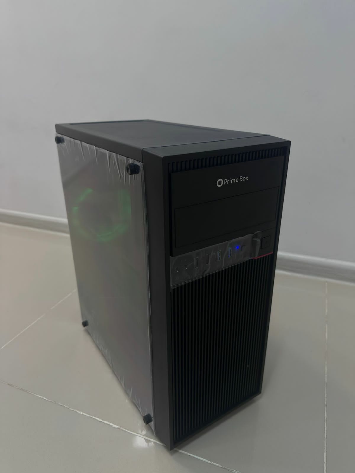 Продажа игрового комплекта с компьютером со скидкой