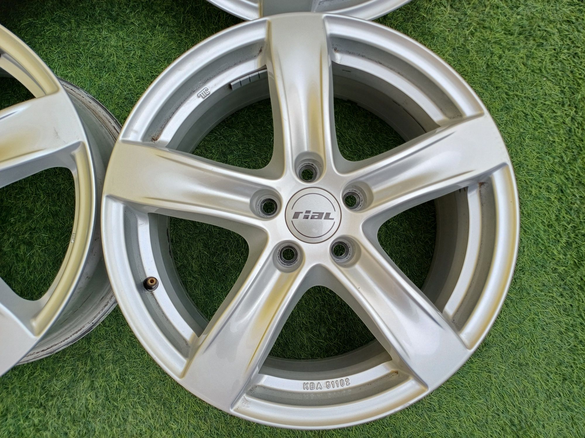 Диски R17 5×108 на Ford и другие.