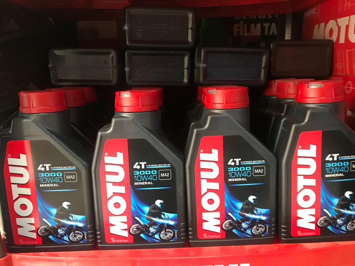 Масло 4-Такт. для Мототехники MOTUL. Есть также 2-Тактное! Выбор!