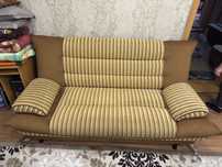Продам диван с креслами