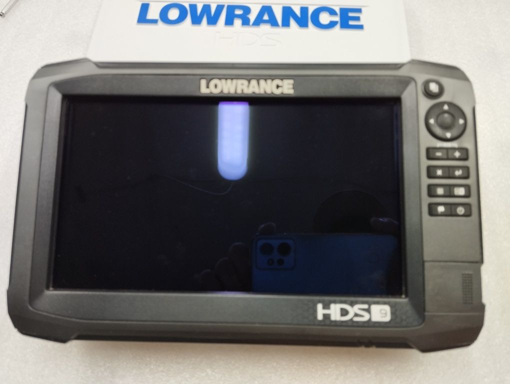 Продам эхолот Lowrance hds 9 Carbon+ Active Target 1.
Прибор и датчик