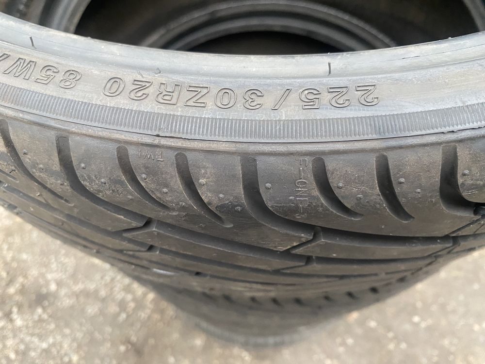 225/30/20 пары комплекты