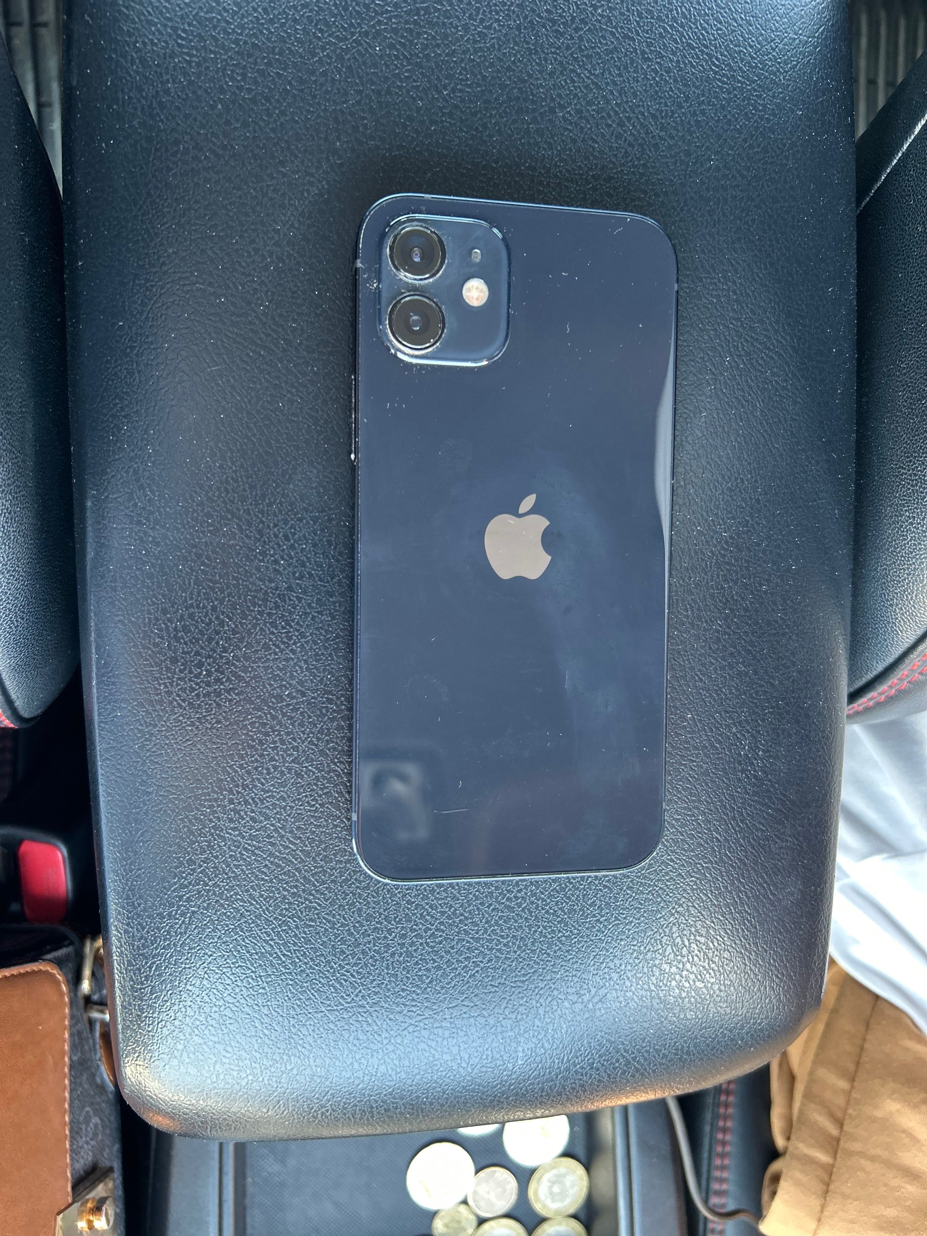 iPhone 12 -128 мб , аккумулятор 82%