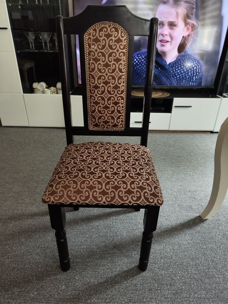 Стулья из дерева. Продам. Стулья 4 шт.