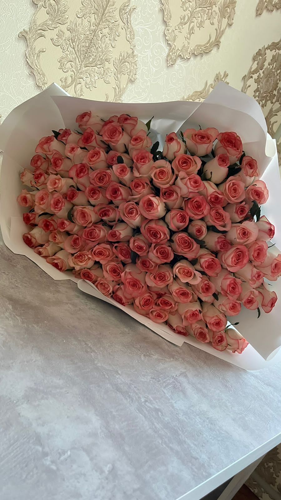 101 роза сатылады