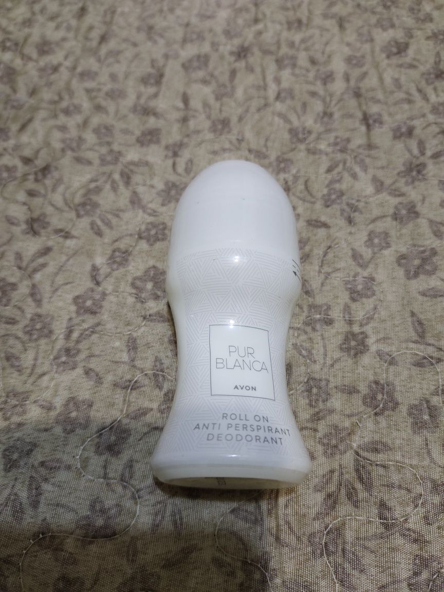 Продам  духи от Avon