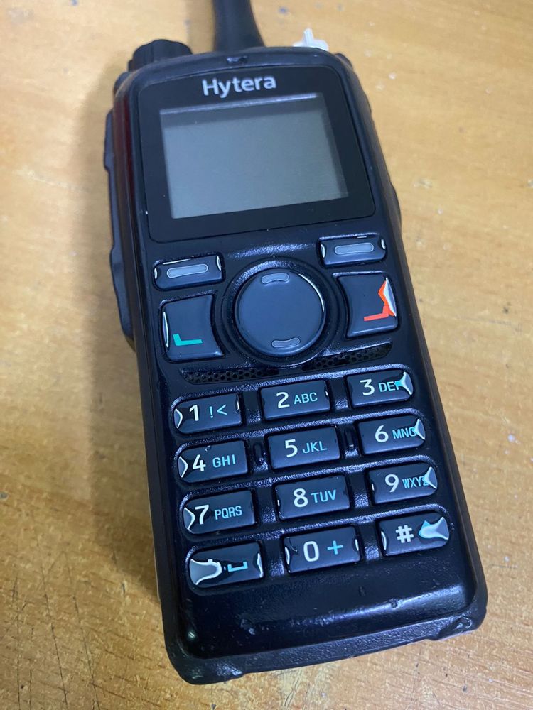 Рация Hytera