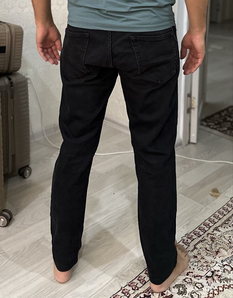 Продам джинсы Zara