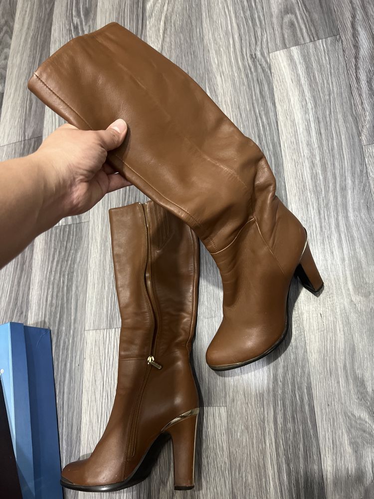 Продам весенние сапоги из натуральной кожи