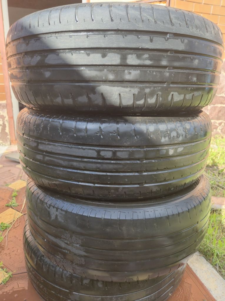 Продам авто шины на 16 , летние