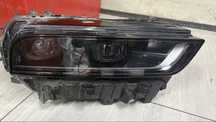 Права фара BMW X7 G07 lci restyling 2024 продам