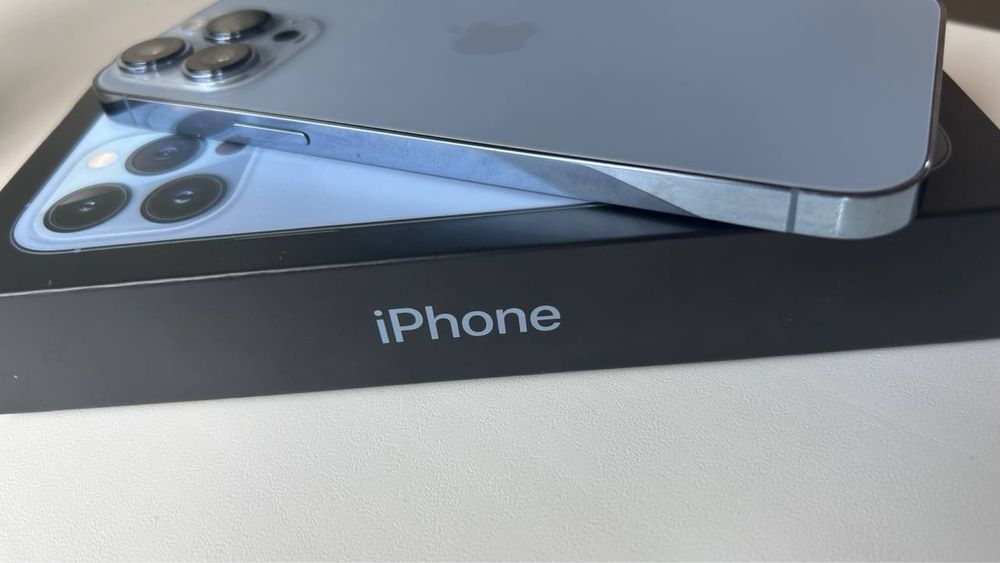 Продам iPhone 13 pro Max