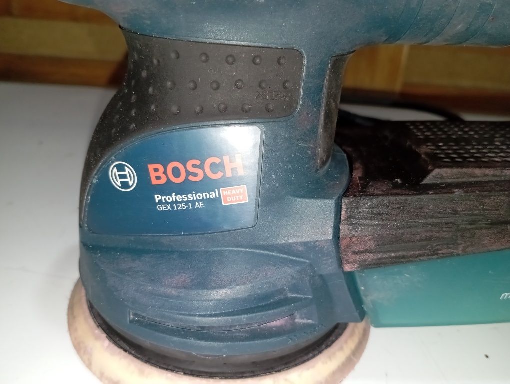 Продам шлифовальную машинку Bosch GEX 125-1AE.