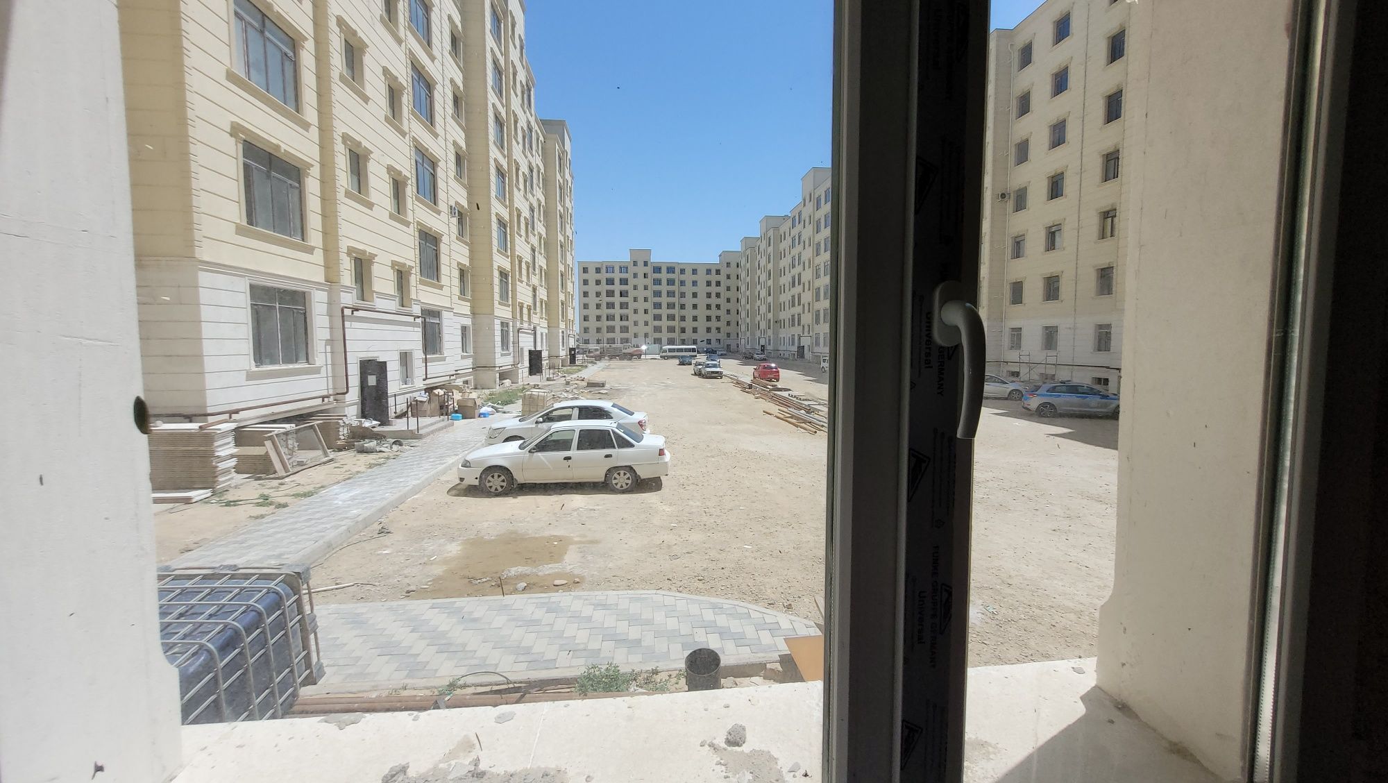 Продам 3-х комн кв в новостройке, ЖК "Qazyna House", 32В мкр, 68 дом.