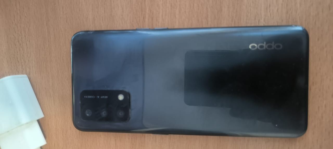 Oppo a74 в отличном состоянии