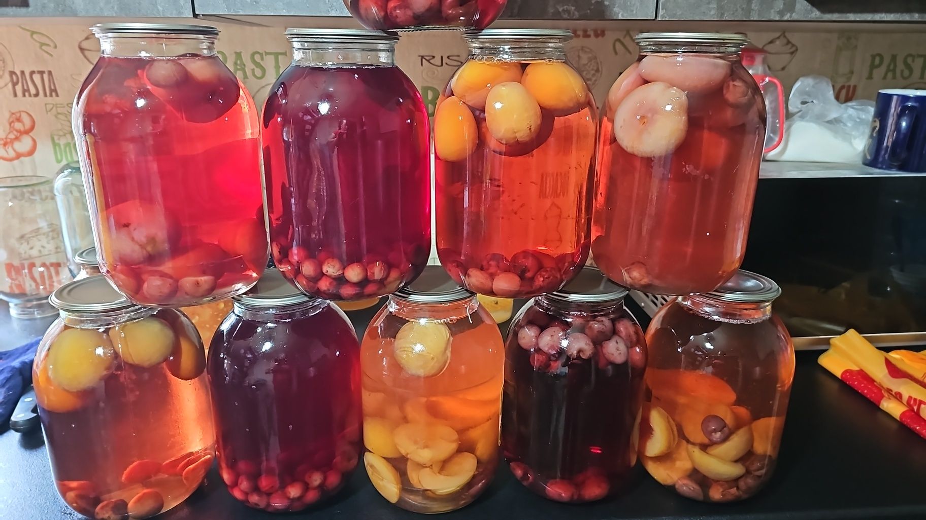 Домашние соления, компоты, салаты