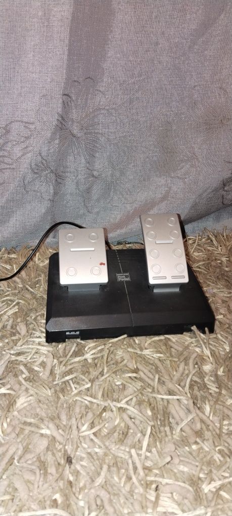 Руль на Playstation 4