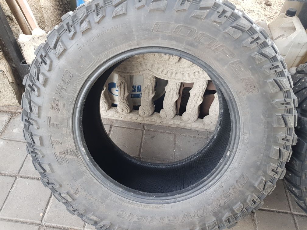 Шины зимние Cooper STT Pro 37х13.5х20