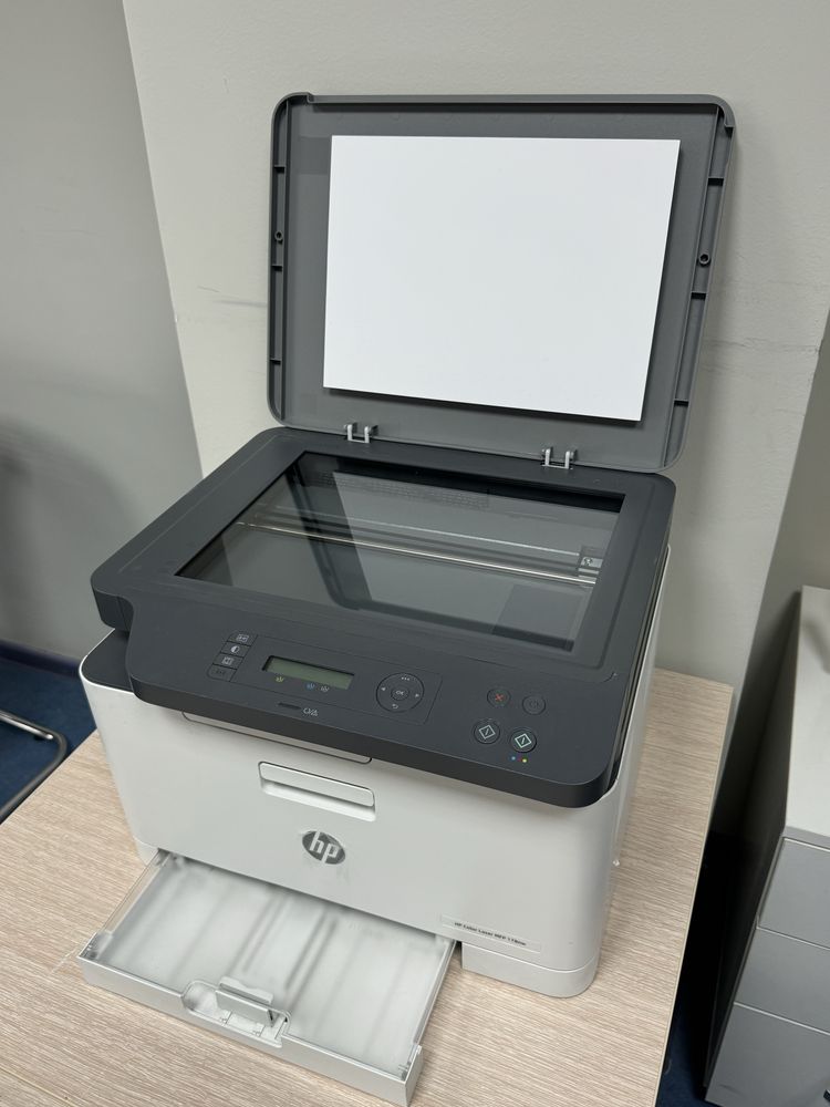 Продам принтер HP