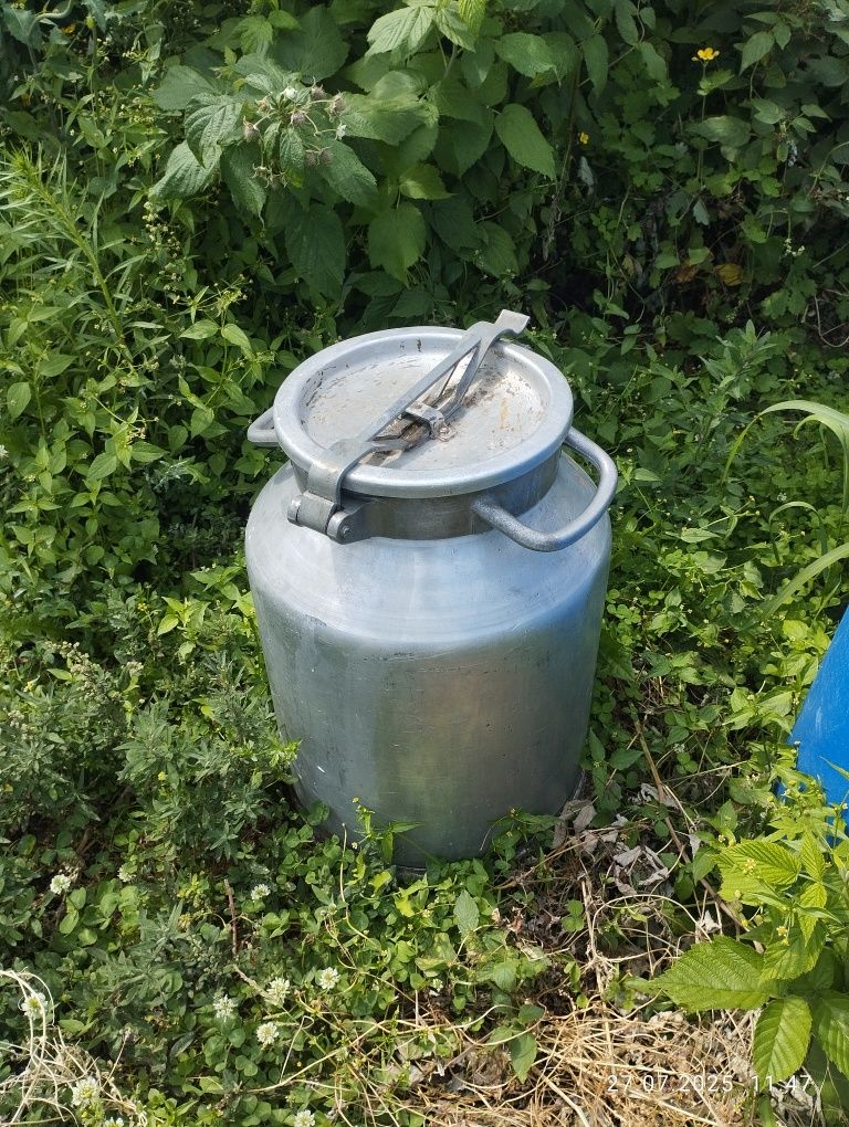 Продам 2 фляги по 40 л