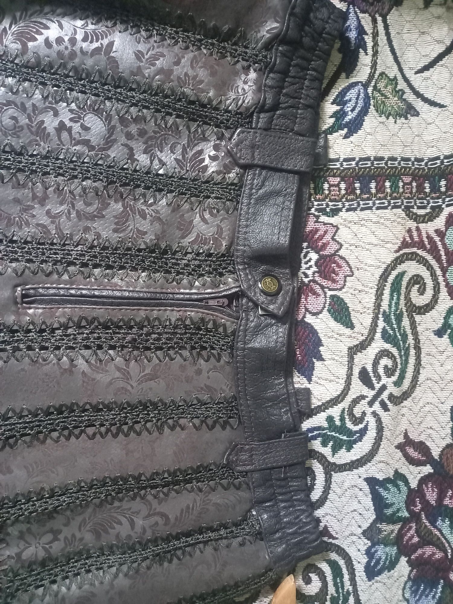 Красивая кожаная юбка.срочно