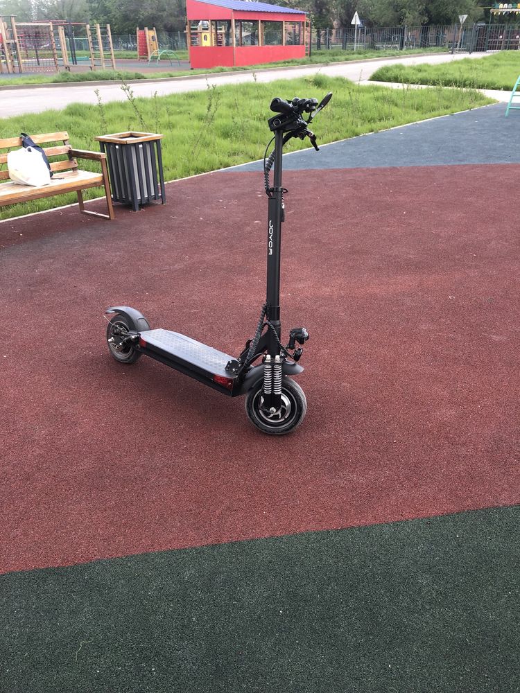 продам электросамокат Joyor Y10s dual motors