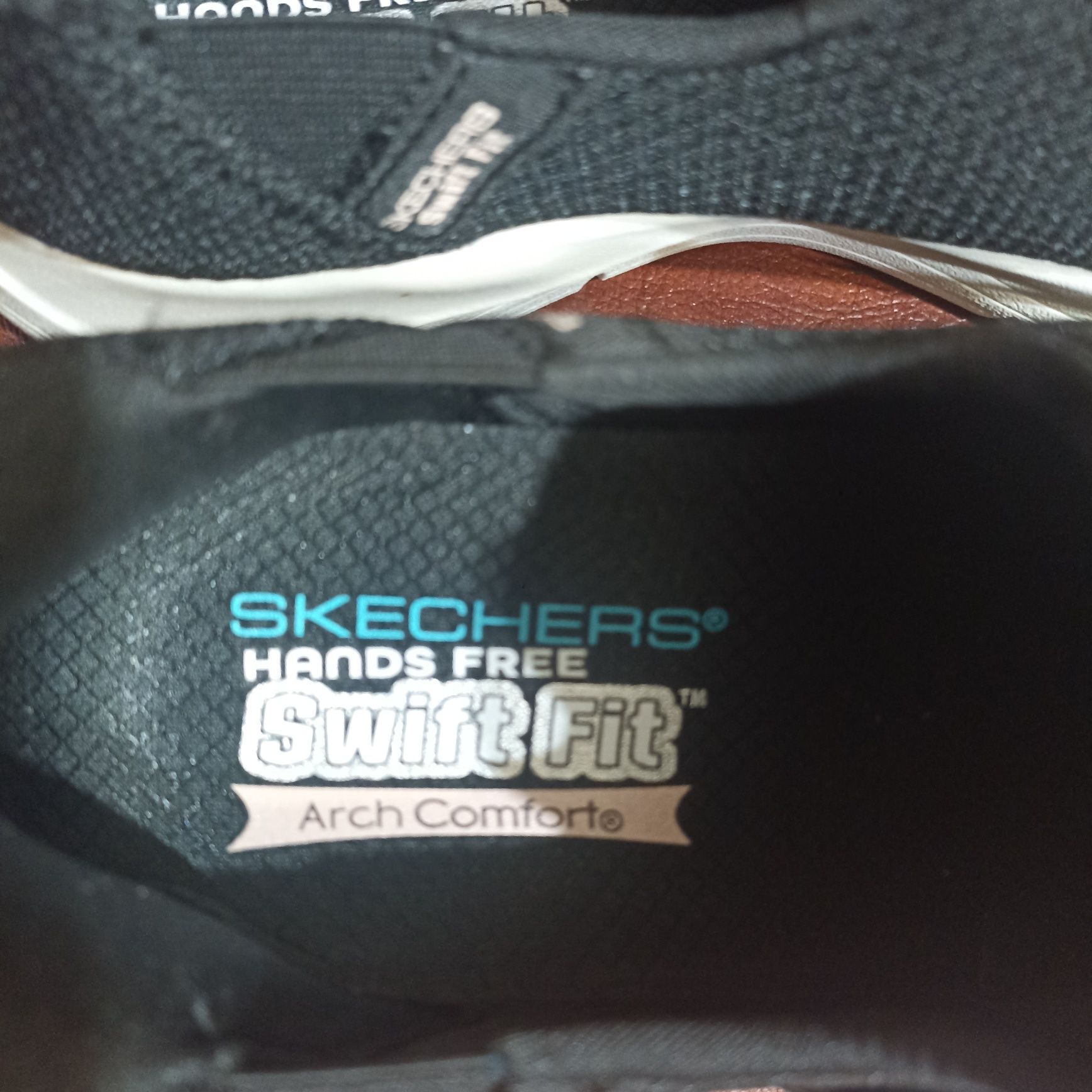 Женские кроссовки Skechers