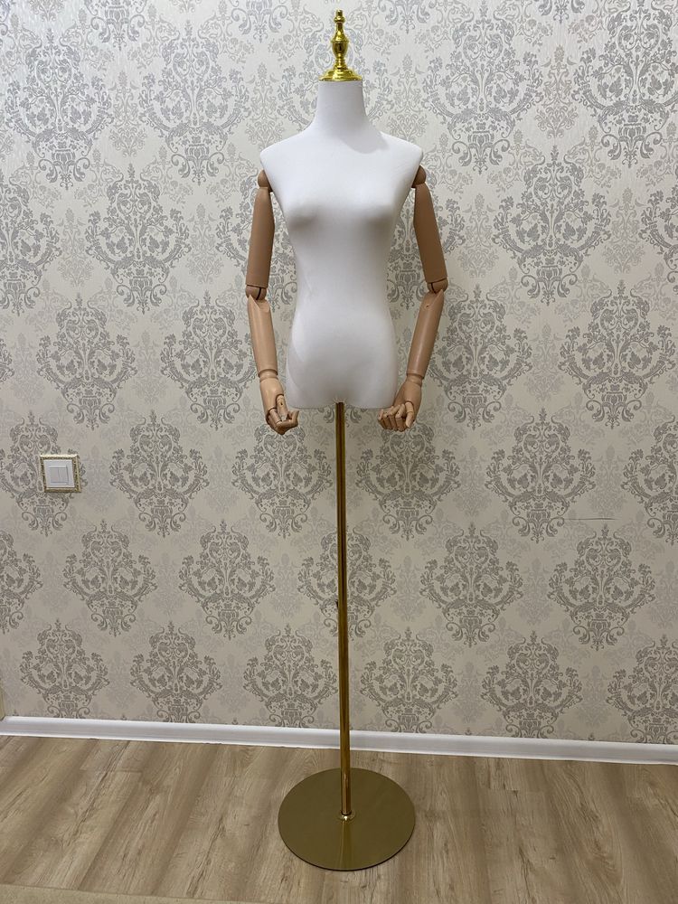 Манекен 25000 тг