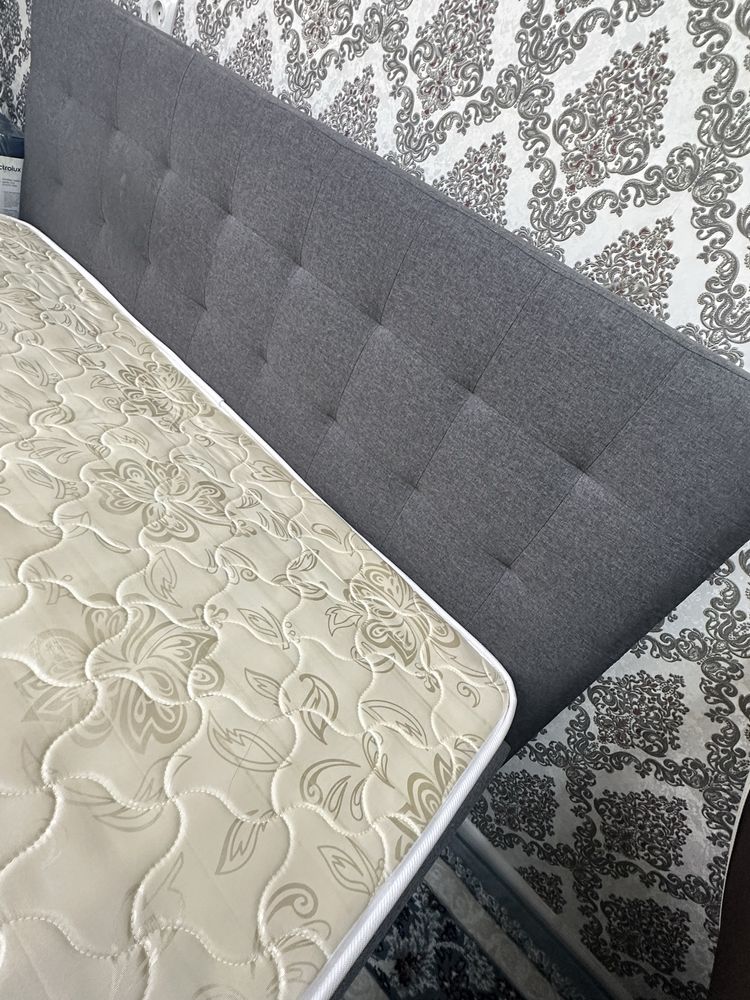 продам двуспальную кровать рр 160х200