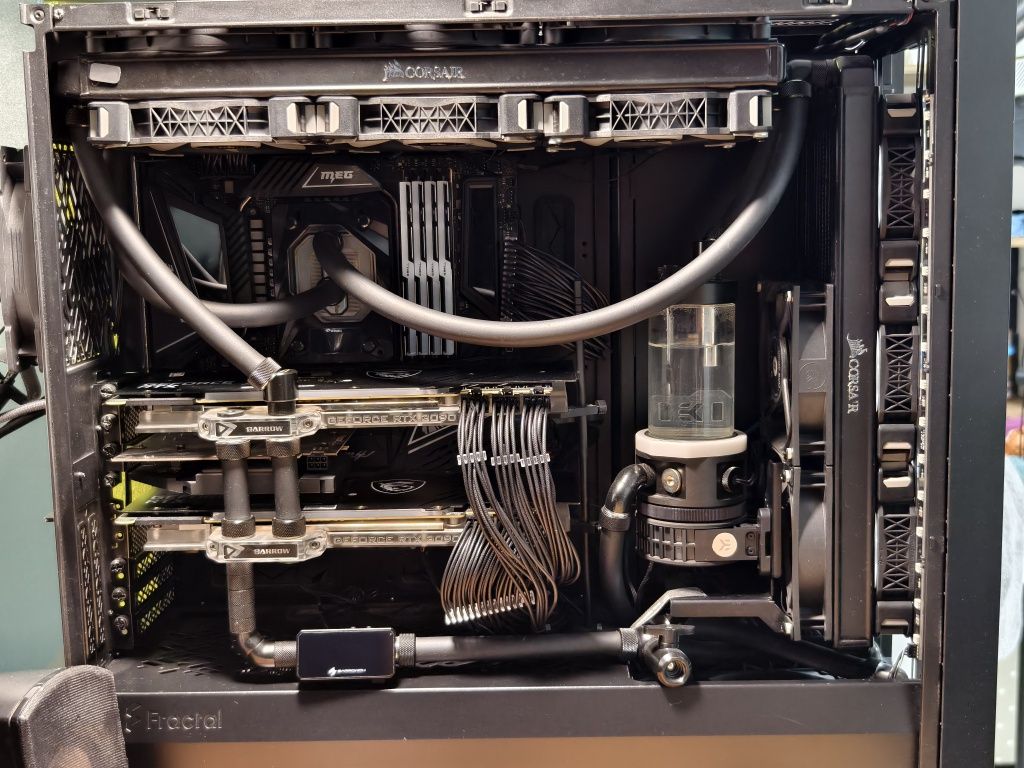 Комплект водяного охлаждения. EKWB помпа. Corsair радиаторы