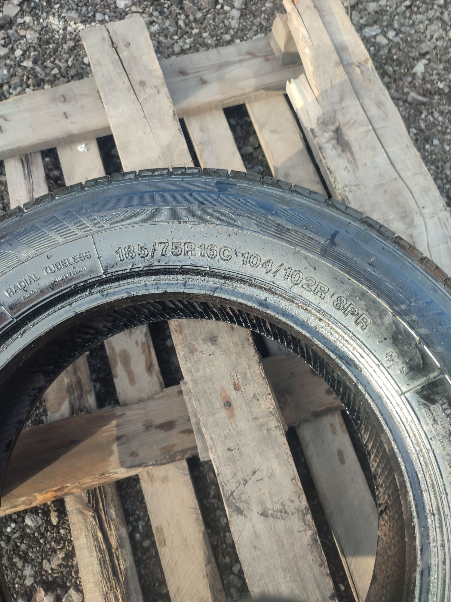Шина безкамерка размер 185/75 R16