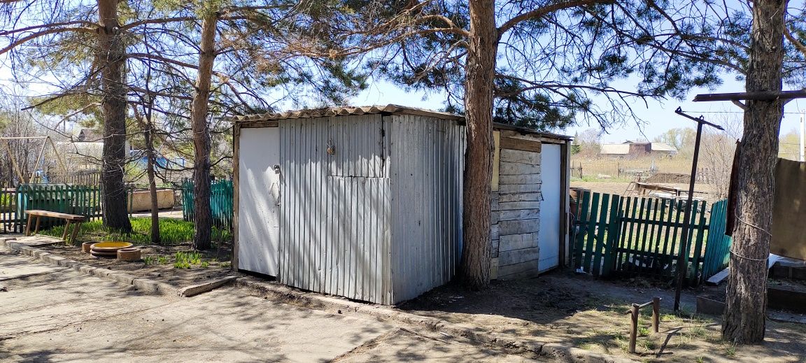 Продам 4 комн. квартиру