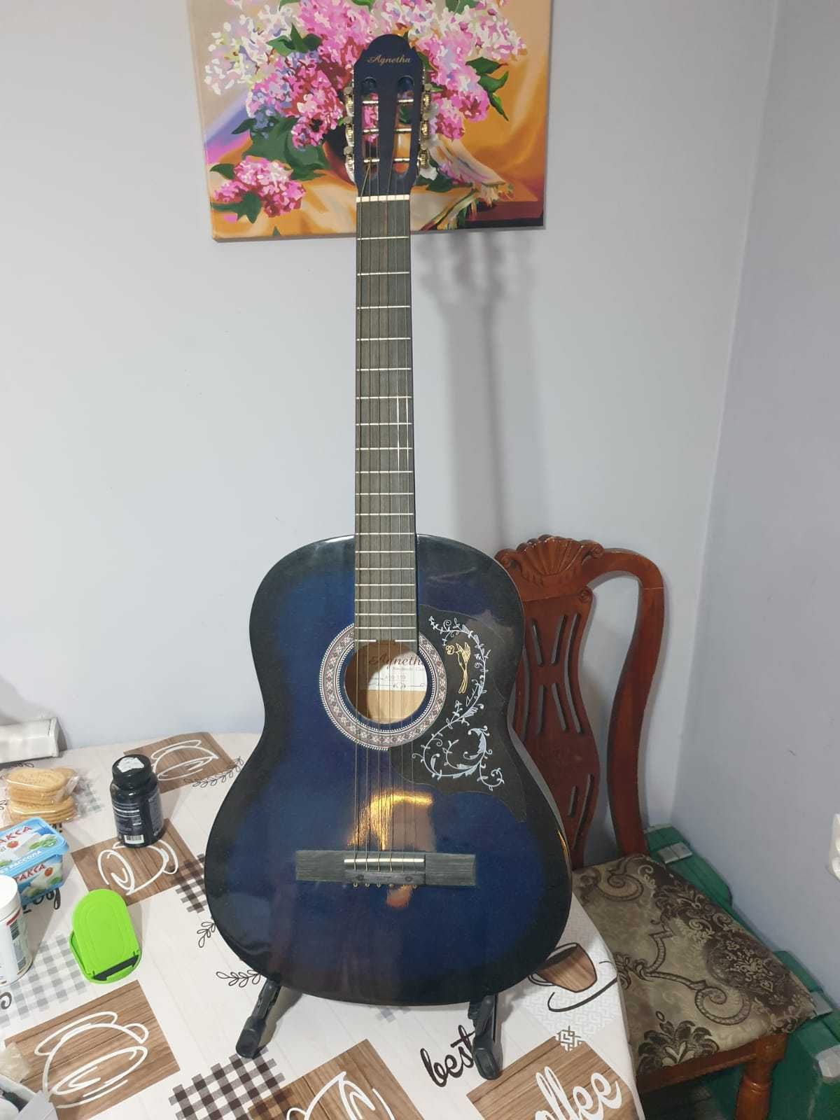 Продам Гитара 6 струн