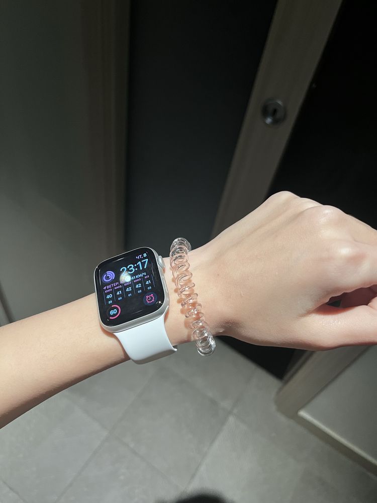 Apple watch SE 2 Gen (2022) 44 mm