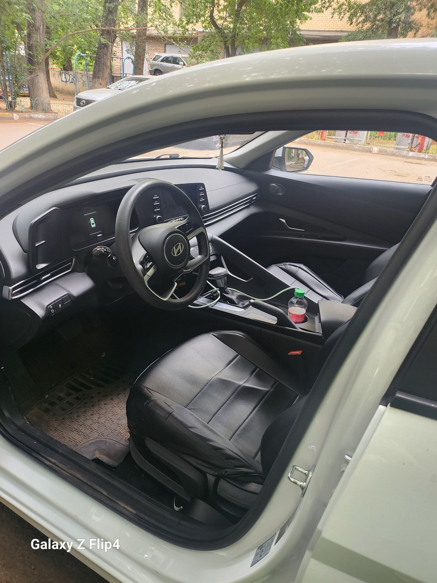 Hyundai Elantra 2024г