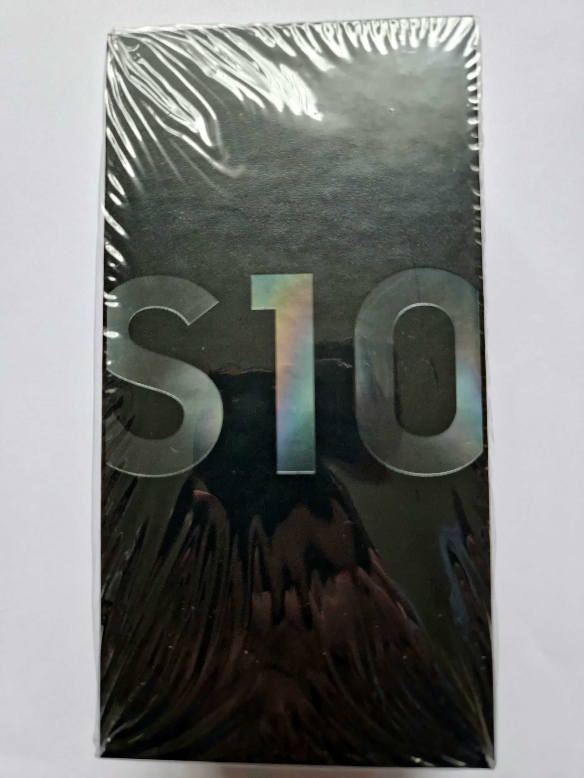 Продам оригинальные аксессуары к смартфону Samsung s10 & s21 Ultra