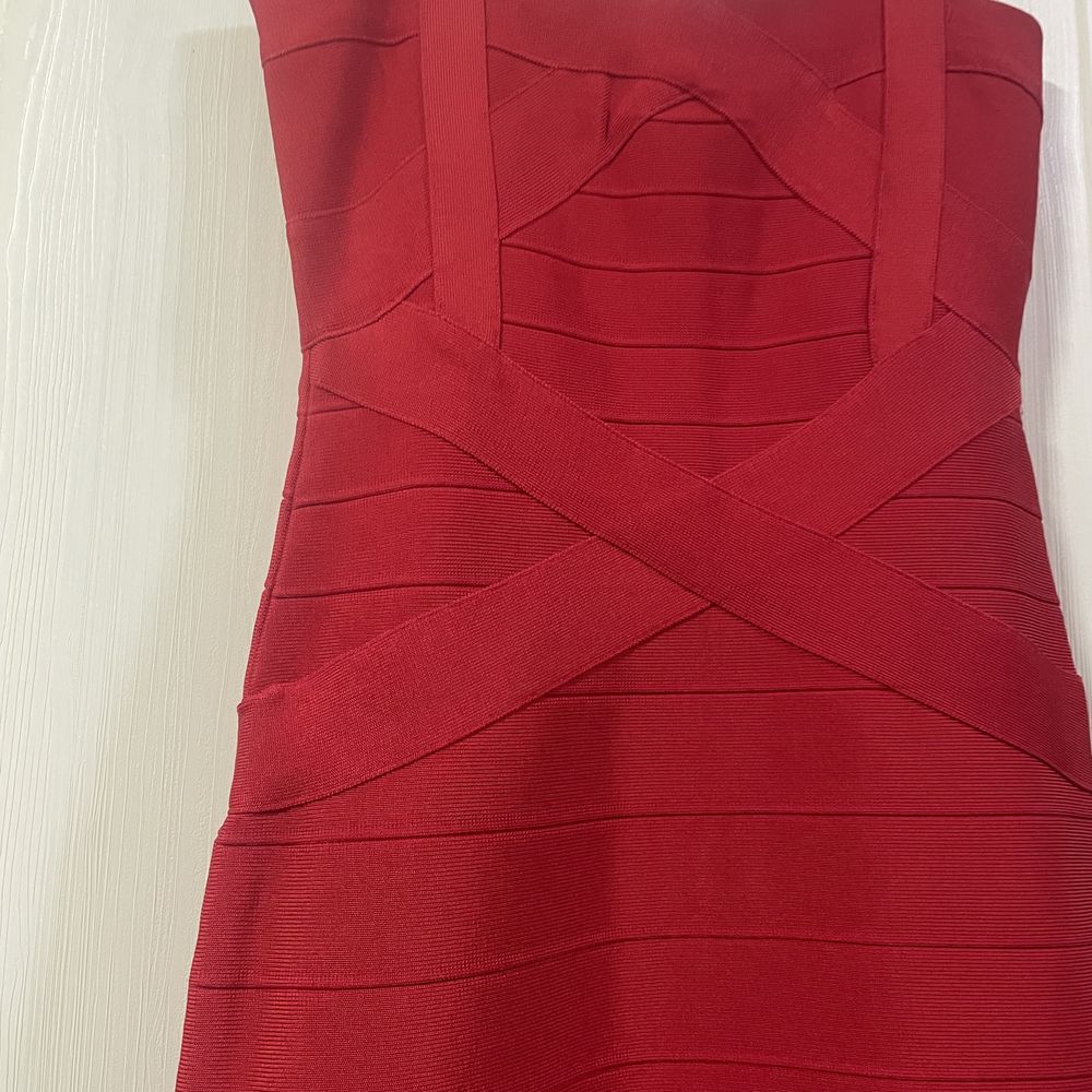 Бандажное платье herve leger