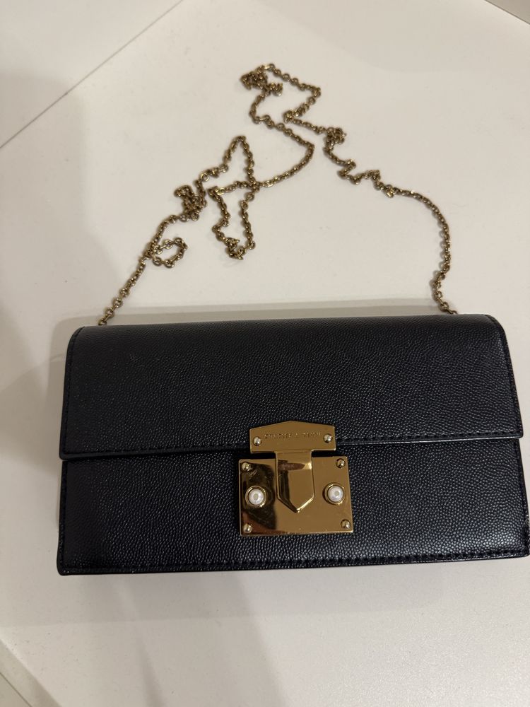 Клатч Charles&Keith