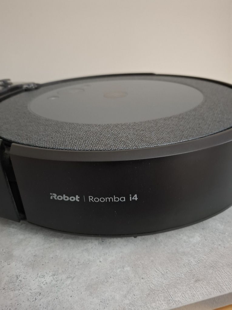 Робот пылесос Robot Roomba i4 привезён из США